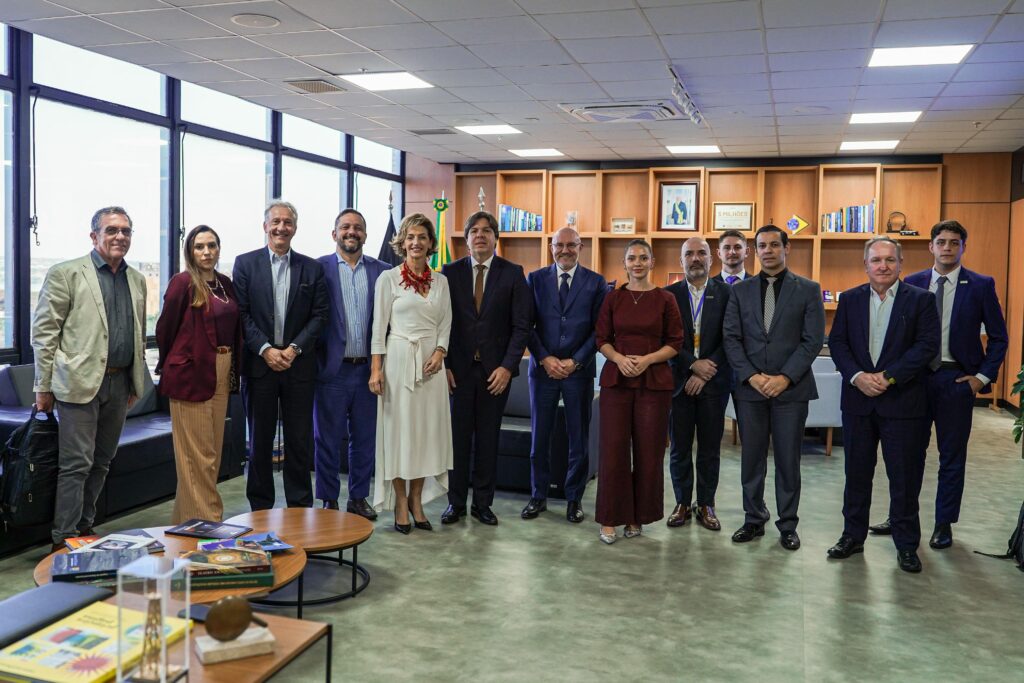 Audiência com Ministro das Comunicações Frederico de Siqueira