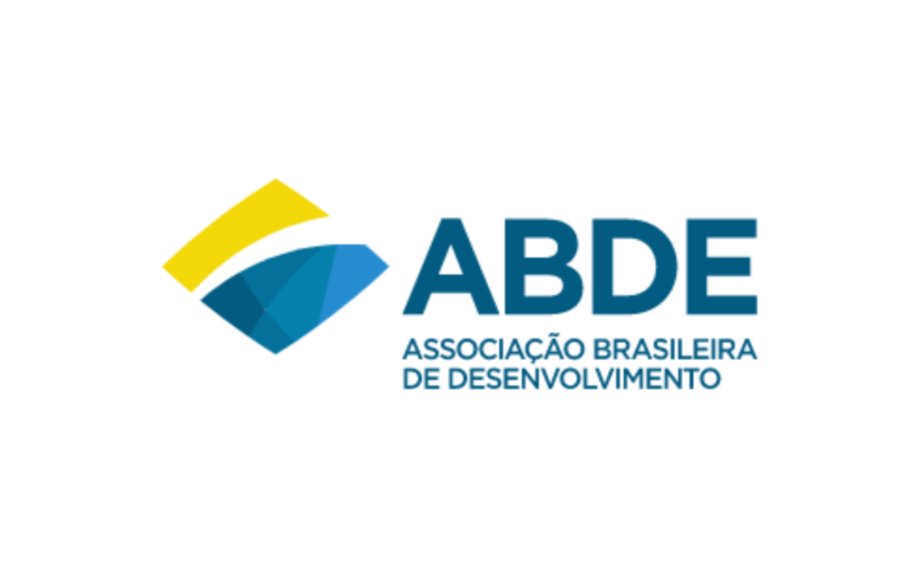 ABDE empossa novo Conselho Consultivo durante Fórum em Recife